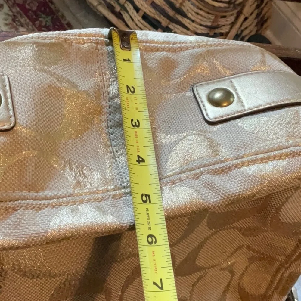 Awesome Coach gold hobo bag - Picture 13 of 14